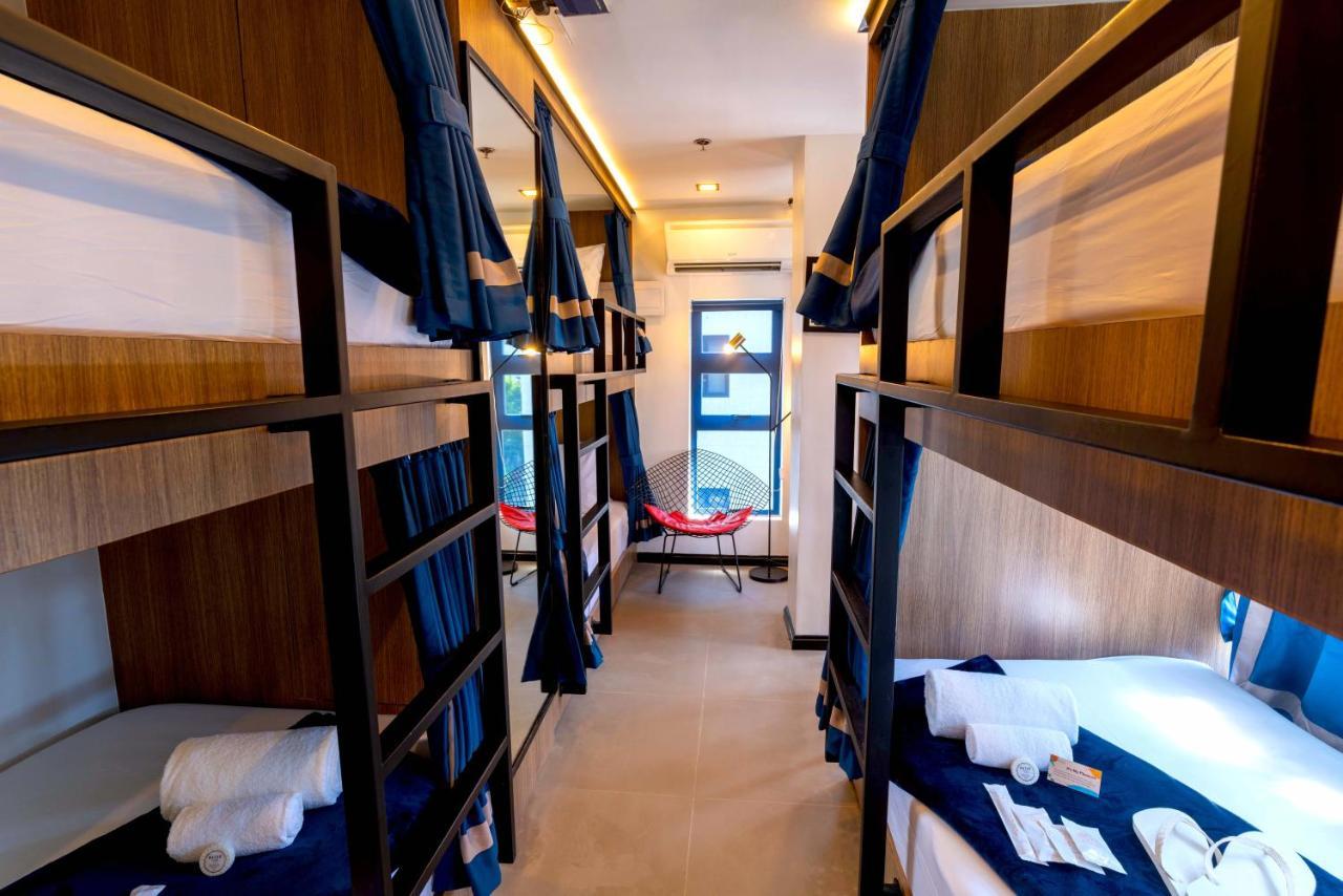 UNWND Lux Hostel Makati City Extérieur photo
